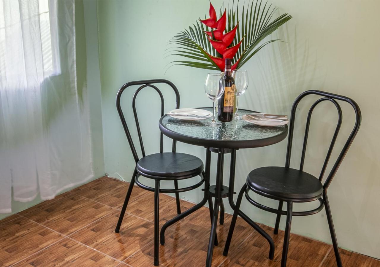 Cabanas Rio Escondido En La Fortuna ภายนอก รูปภาพ