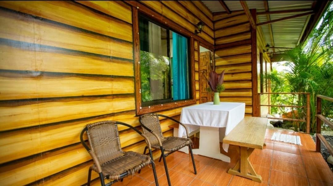 Cabanas Rio Escondido En La Fortuna ภายนอก รูปภาพ