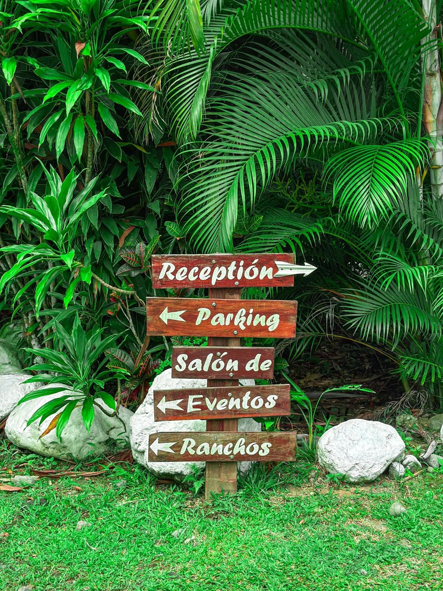 Cabanas Rio Escondido En La Fortuna ภายนอก รูปภาพ