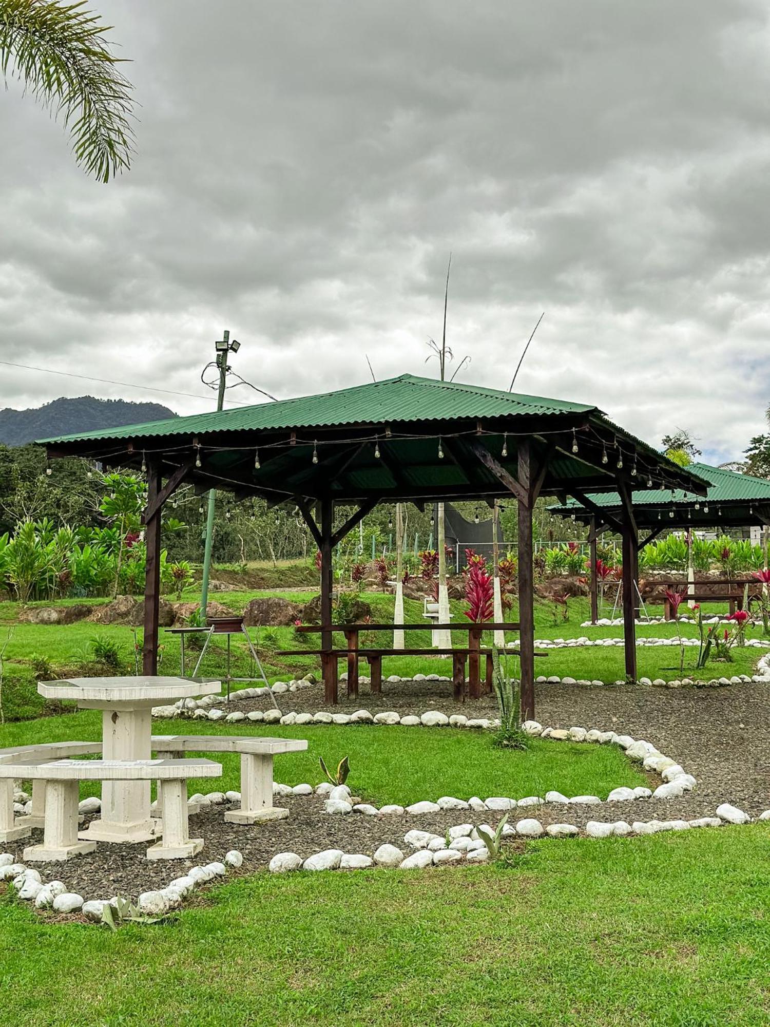 Cabanas Rio Escondido En La Fortuna ภายนอก รูปภาพ