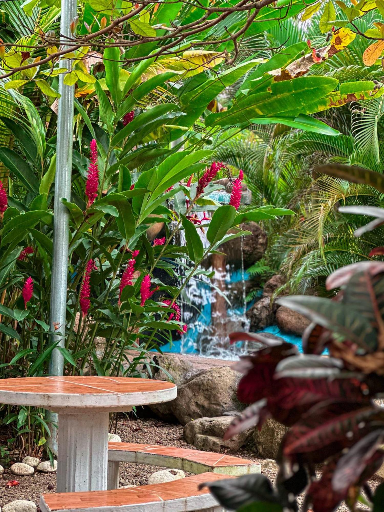 Cabanas Rio Escondido En La Fortuna ภายนอก รูปภาพ